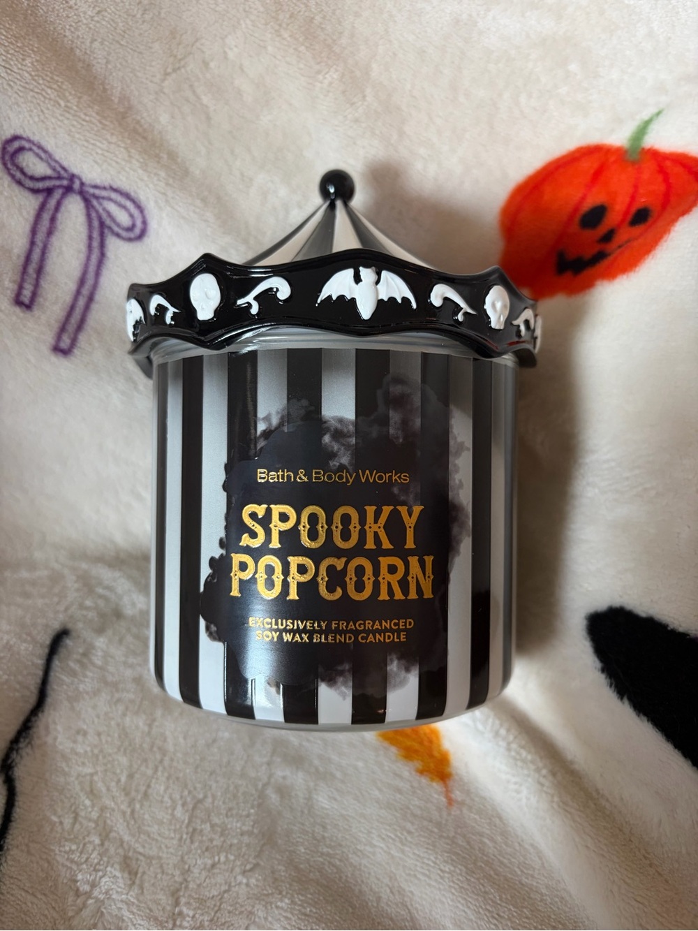 Bath & Body Works Spooky Popcorn Candle - US Exclusive, Limited Edition